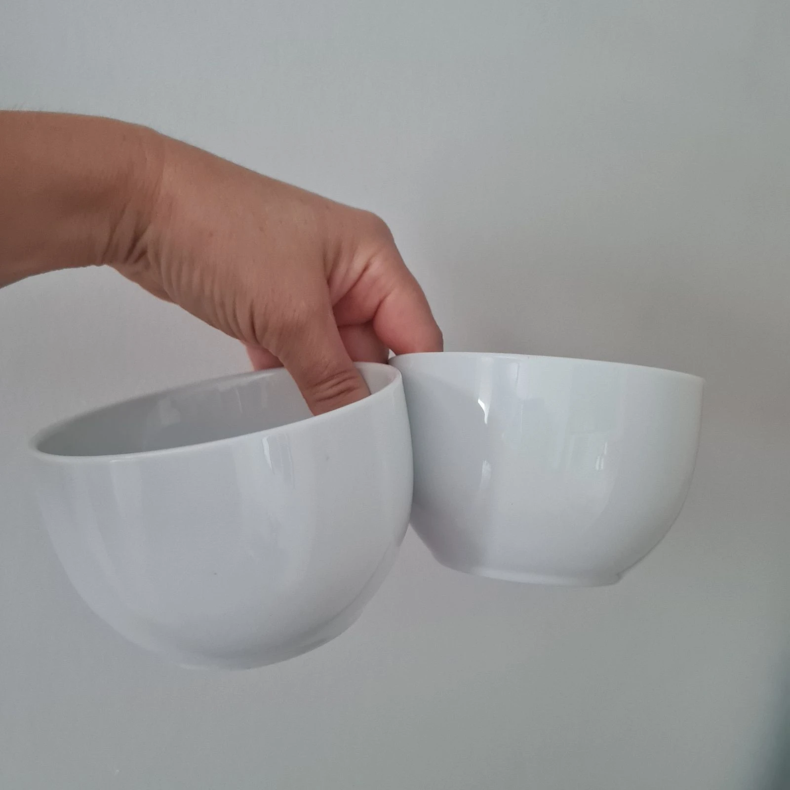 Two new white bowls – photo 2